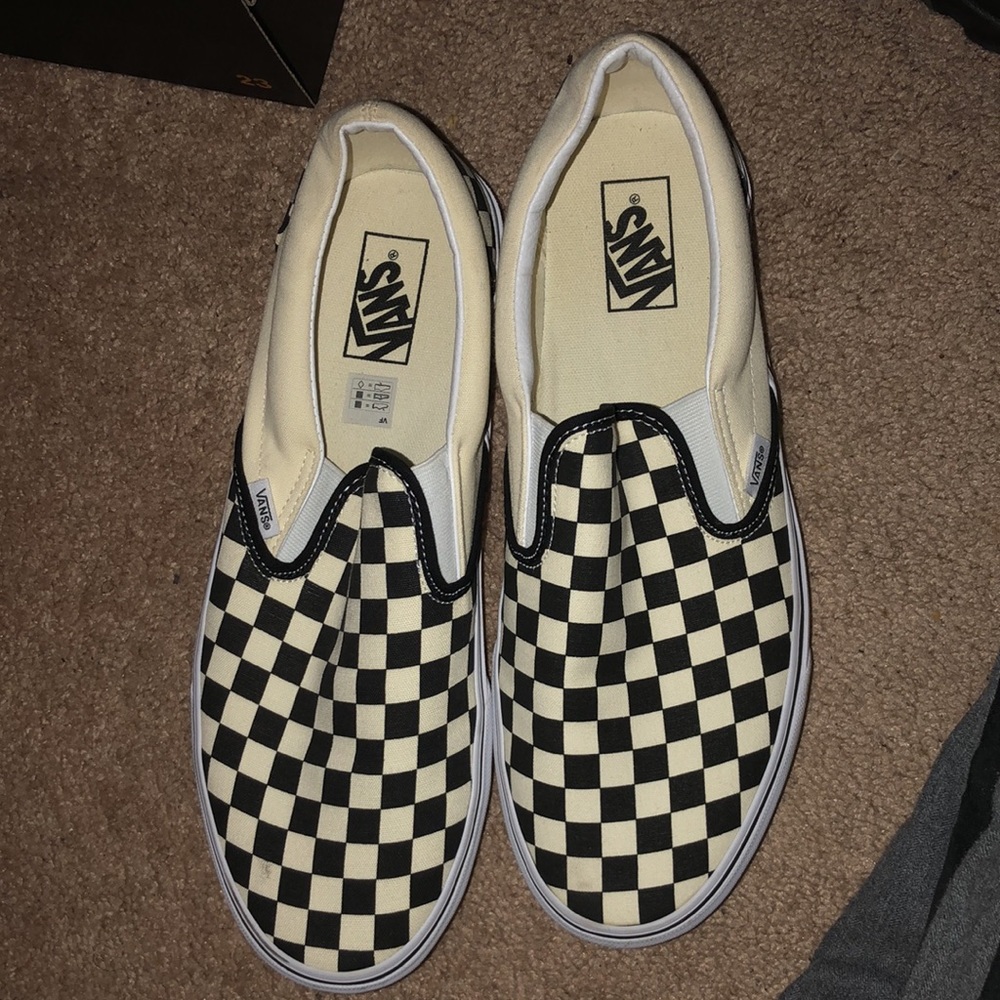 Vans - Picture 2 of 3